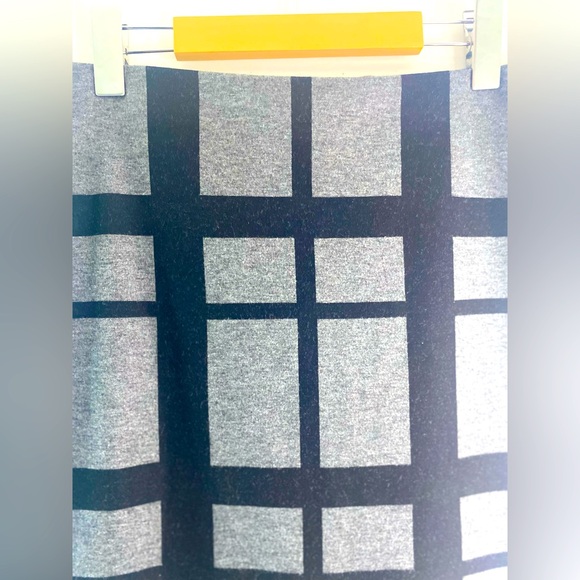 Jules & Leopold Pencil Skirt - Picture 4 of 8